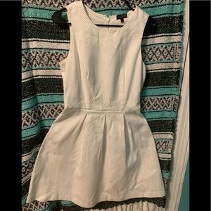 Sz 6 The Limited white fit and flare cotton dress